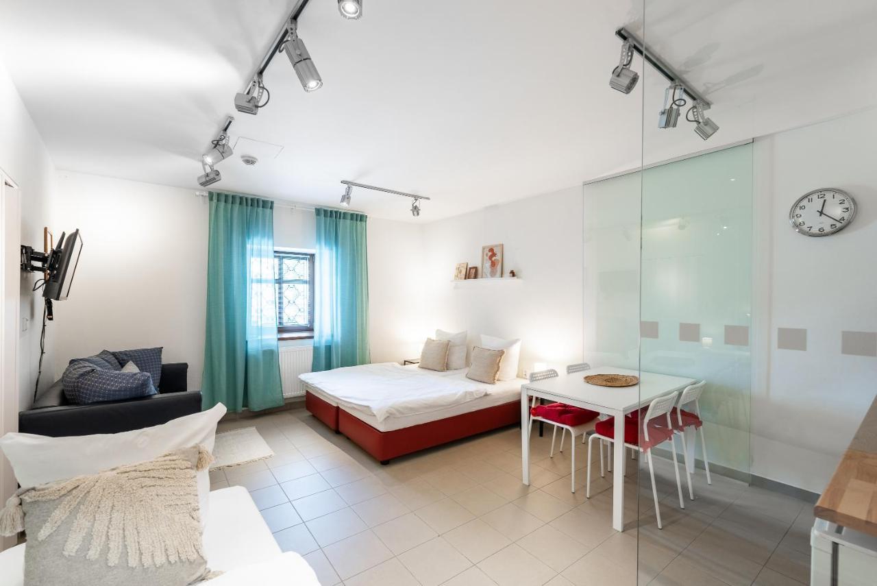 Apartman Muzeum Obchodu Karlštejn Zewnętrze zdjęcie