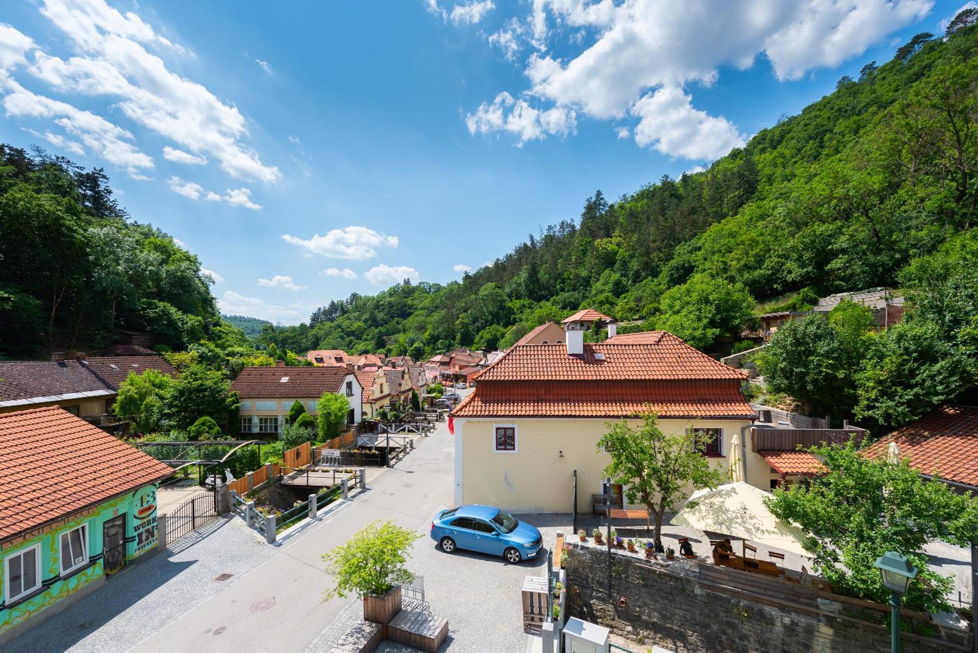 Apartman Muzeum Obchodu Karlštejn Zewnętrze zdjęcie